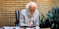 اشعار ‌کدکنی با آواز شجریان بر بوم نقش بست؛ «روایت دفاع» در قاب عکس‌ها