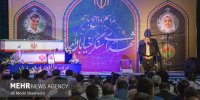 تابوت حسنای ۷ ساله و محدثه خوشکام روی دوش مشهدی‌ها