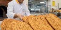 آقای دولت! طاقت مردم در برابر گرانی ها دارد تمتم می شود؛ با حذف یارانه نان؛ پاس گل به دشمن ندهید