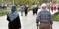 ماجرای حذف کسور بیمه اضافه‌کار/ چرا حقوق بازنشستگان کشوری به زیر خط فقر رسید؟
