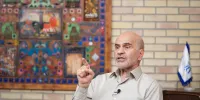 ببینید| انتقاد مومنی از آمار تک‌رقمی بیکاری/ این آمارها واقعی نیست