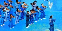 «ROW, ROW» کردن بیژن مرتضوی با ویلن سفیدش در فینال جام جهانی ۲۰۲۶/ پارو بزن و قایقت را پیش بران!/ نواختن برای مدونا