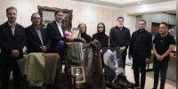 یادگاری‌های اکبر عبدی به موزه شهرداری اردبیل اهدا شد