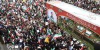 تصویری از یک پلاکارد جالب توجه در مراسم تشییع شهید تنگسیری