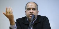 ادعای خضریان: رهبر انقلاب با هرگونه تمدید مذاکره در چنین شرایطی مخالف هستند/ ترامپ می‌داند که اینجا ولایت فقیه حاکم است، پس تلاش می‌کند شکاف ایجاد کند