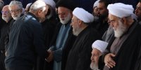 تصاویری از گفتگوی پزشکیان و آملی لاریجانی با فرزند ارشد رهبر شهید انقلاب