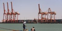 آتش‌سوزی در یک مجتمع شرکت نفتی در بصره از سوی یک هواپیمای جنگی ناشناس