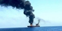 وقوع حادثه دریایی در سواحل عمان؛ اصابت یک پرتابه به یک نفتکش