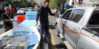 خدمات‌رسانی موکب شهدای نفت در روز نخست وداع با امام شهید