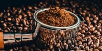 از میز صبحانه تا دیوار ساختمان؛ قهوه چگونه عایق حرارتی شد؟
