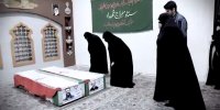 لحظه تلخ وداع خانواده‌ شهید لاریجانی با پیکرهای عزیزانشان | ویدئو