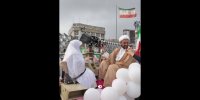 تصاویر جنگی‌ترین عروسی تاریخ + ویدئو | داماد روحانی پشت تیربار در کنار عروس خانم! | بله گرفتن از عروس‌ها زیر باران