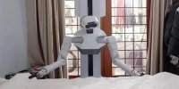 حضور غافلگیرکننده یک ربات در نماز عید قربان + ویدئو