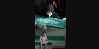 این خانم میزبان نوه‌ شـهید رهبر انقلاب شده بود + ویدئو | روایتی شنیدنی از لحظه‌ ورود پیکرها به مصلی