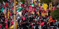 خیابان‌های نجف مملو از جمعیت در تشییع امام شهید | عراق؛ میزبان وداعی که تاریخ فراموش نخواهد کرد