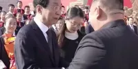 سفر ناگهانی رهبر کره شمالی به چین از روی پل تازه افتتاح شده را ببینید