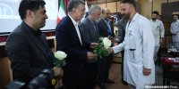 تقدیر وزیر بهداشت از کارگران صنعت دارو | توفیق دارو را با موشک زدند، در همسایگی‌اش ۷۰۰ نفر پای کار آمدند