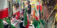 پاساژی که پاتوق وطن دوستان شد | نذر برچم برای حمایت از ایران
