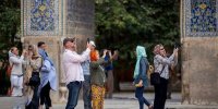 ورود گردشگران خارجی به ایران ۳۲.۹ درصد کم شد | عراق همچنان در صدر بازارهای ورودی