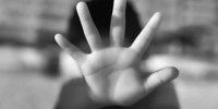 دختربچه ۳ ساله تهرانی کجاست؟ + عکس |  پیرزن و پراید وانت و تماس مرد غریبه