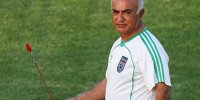 نمی‌توان لیگ را ادامه داد | کل فوتبال ایران از آسیا عقب است