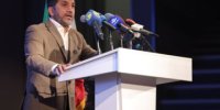 شوخی علیرضا دبیر با تیشرت پوشیدن پزشکیان | حالا دیگر کسی از ما ایراد نمی‌گیرد | اینترنشنالی‌ها با ۲۰ دلار به هر سمتی پشتک می زنند | من کارگر کشتی هستم