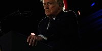 فیلمساز فرانسوی: روسای جمهور آمریکا طبق برنامه ایپک عمل می‌کنند