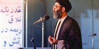 دانشجویان عراقی عکس قهرمانشون رو دست گرفتند