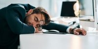 چرا بدون کار کردن هم خسته‌ایم؟/ بیماری پنهان عصر جدید