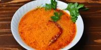 با ۶ لیوان آب و چند ماده ساده، سوپ متفاوت ترکیه‌ای بپزید / دستور تهیه سوپ تارهانا