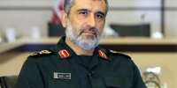 انتشار نخستین‌بار؛ عکس از دیدار شهید حاجی‌زاده با رهبر شهید