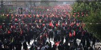 تصویر حضور محسنی اژه ای و عارف در مراسم تشییع رهبر شهید