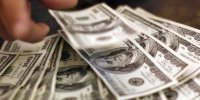 نوسانات بازار دلار از دیدگاه نمایندگان مجلس/پرهیز از ارزانی مصنوعی قیمت دلار