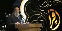 قرآن بهترین راهنما برای فعالیت های سیاسی است