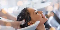 چه زمانی باید موهای خود را بشوریم