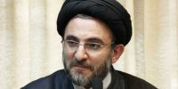 مقام معظم رهبری؛ انقلاب را به سمت قدرتمند شدن پیش می‌برند