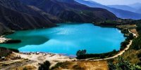 دریاچه ولشت در دل کوههای تخت سلیمان