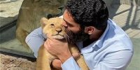 فیلم|ماجرای جنجالی علی زندوکیلی با توله شیر!+عکس
