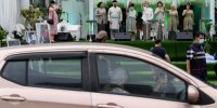 تصاویر دیدنی روز؛ از جشن عروسی لاکچری تا موتورسواری بابانوئل‌ها