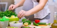 زنان باردار چه غذاهایی نباید بخورند؟