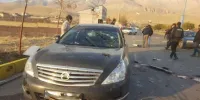 تصاویر دیدنی روز؛ از محل ترور دانشمند ایرانی تا سلفی با جسد مارادونا
