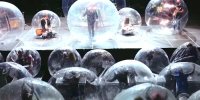 فیلم اجرای کنسرت با حباب پلاستیکی!