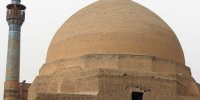 آشنایی با گنبد نظام الملک رو به روی گنبد تاج الملک