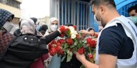 هزاران شاخه گل به خانواده شهدا و شهروندان کرجی اهدا گردید