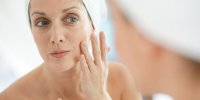 چگونه با نزدیک شدن به یائسگی از پوست خود مراقبت کنیم؟