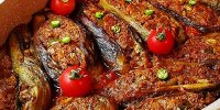 دستور پخت بادمجان شکم پر ترکی با گوشت یا کارنیاریک