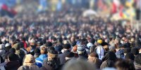 چرا امروزه در جامعه نگران شغل و اعتبار خود هستیم؟