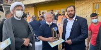 اعطای نشان صلح در حوزه ایثار موسسه بین المللی سفیران صلح حضور نوجوان فداکار شهید علی لندی