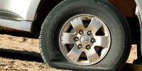 هنگام پنجر شدن ماشین چه کاری انجام دهید؟