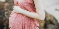 علت افتادگی بند ناف جنین
